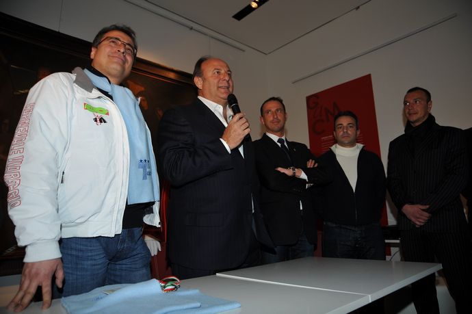 Ingrandisci la foto